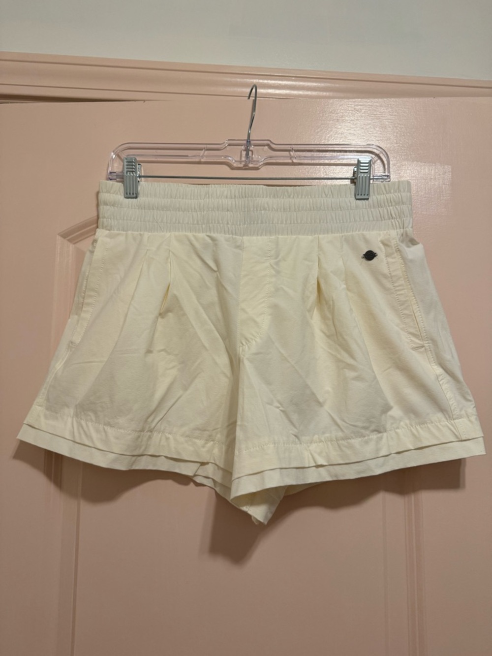 Callia Journey Nyluxe High Rise Double Layer Hem Short In cream medium